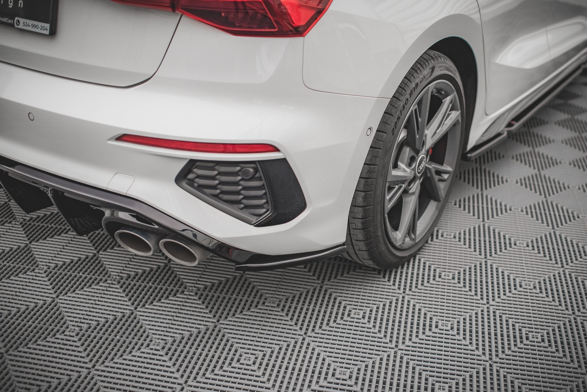 pol pl splittery tylne boczne v 2 audi s3 a3 s line sportback 8y 13348 2.jpg pol pl splittery tylne boczne v 2 audi s3 a3 s line sportback 8y 13348 2.jpg