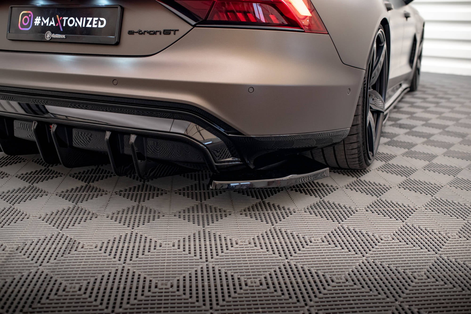 pol pl splittery tylne boczne v 2 audi e tron gt rs gt mk1 16688 3.jpg pol pl splittery tylne boczne v 2 audi e tron gt rs gt mk1 16688 3.jpg