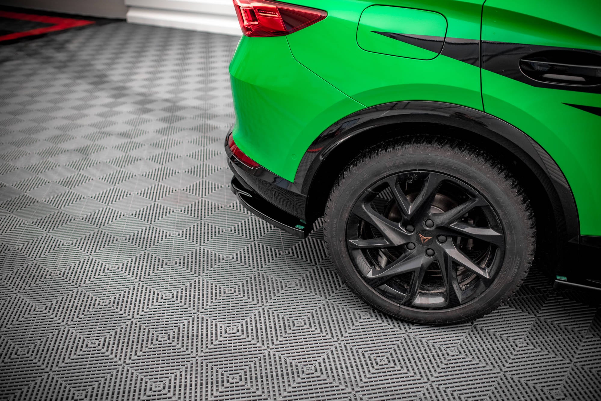 pol pl splittery tylne boczne v 2 cupra formentor 16213 4.jpg pol pl splittery tylne boczne v 2 cupra formentor 16213 4.jpg