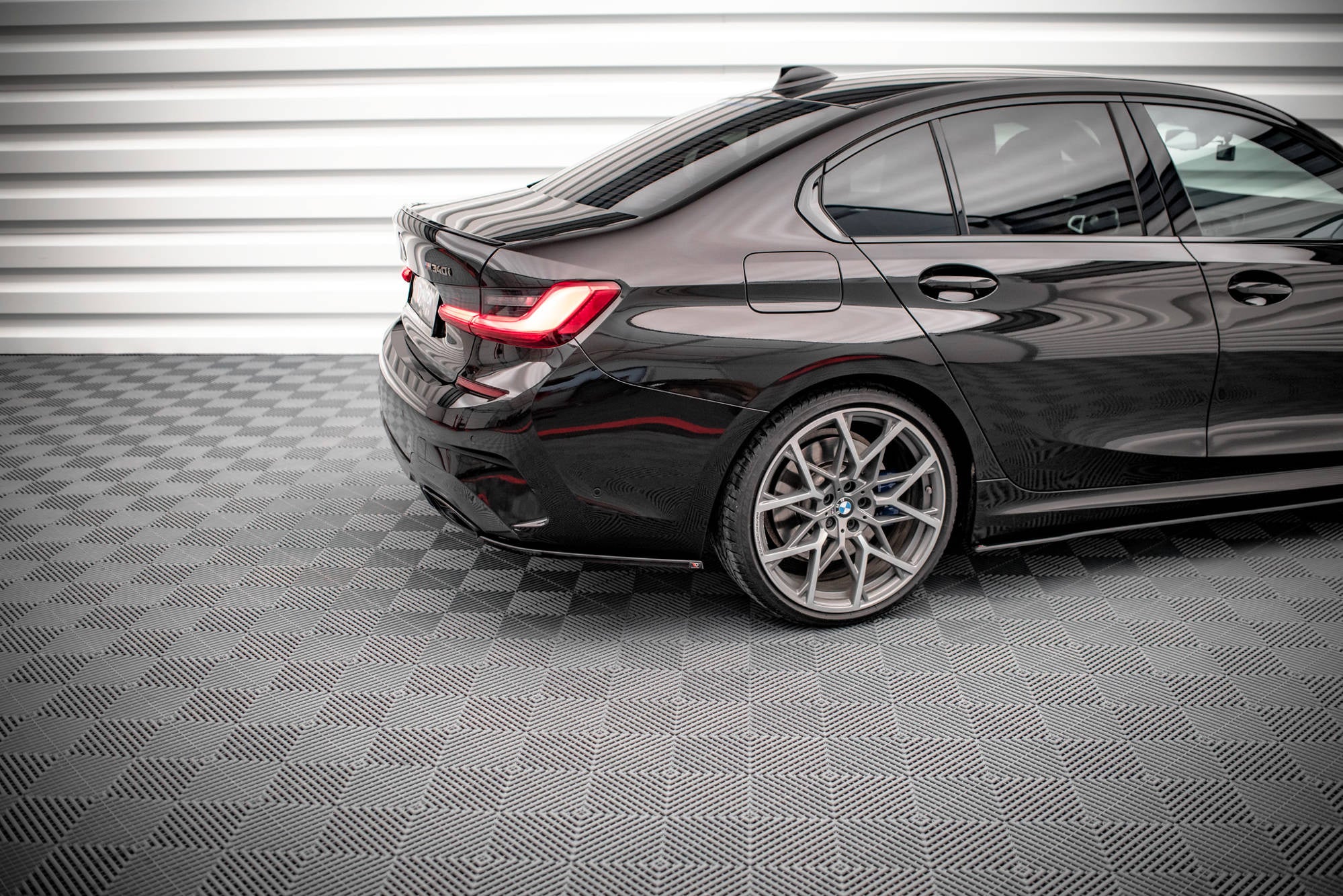 pol pl splittery tylne boczne v 4 bmw m340i g20 g21 16518 3.jpg pol pl splittery tylne boczne v 4 bmw m340i g20 g21 16518 3.jpg