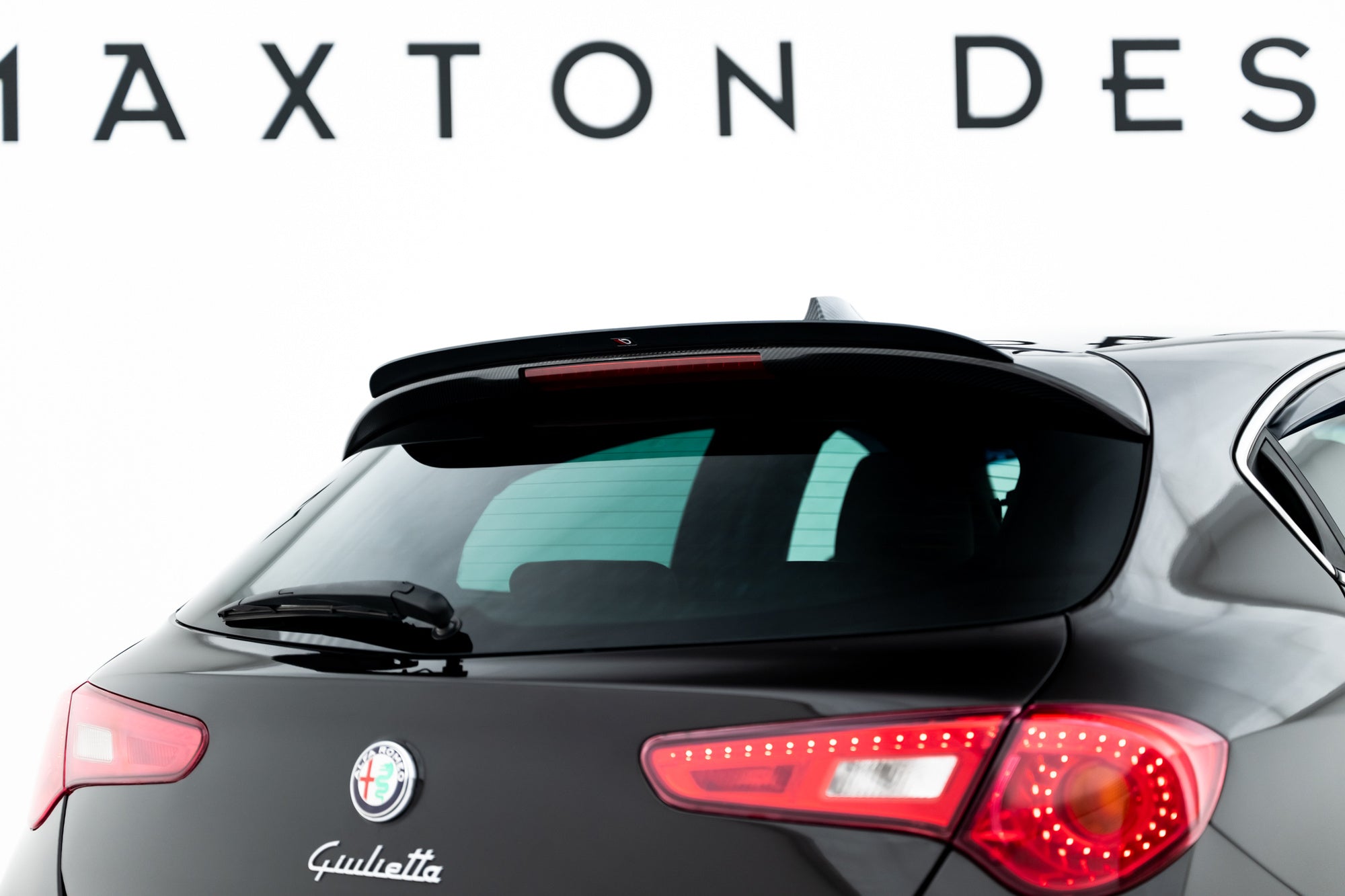 pol pl spoiler cap alfa romeo giulietta zender 22886 5.jpg pol pl spoiler cap alfa romeo giulietta zender 22886 5.jpg