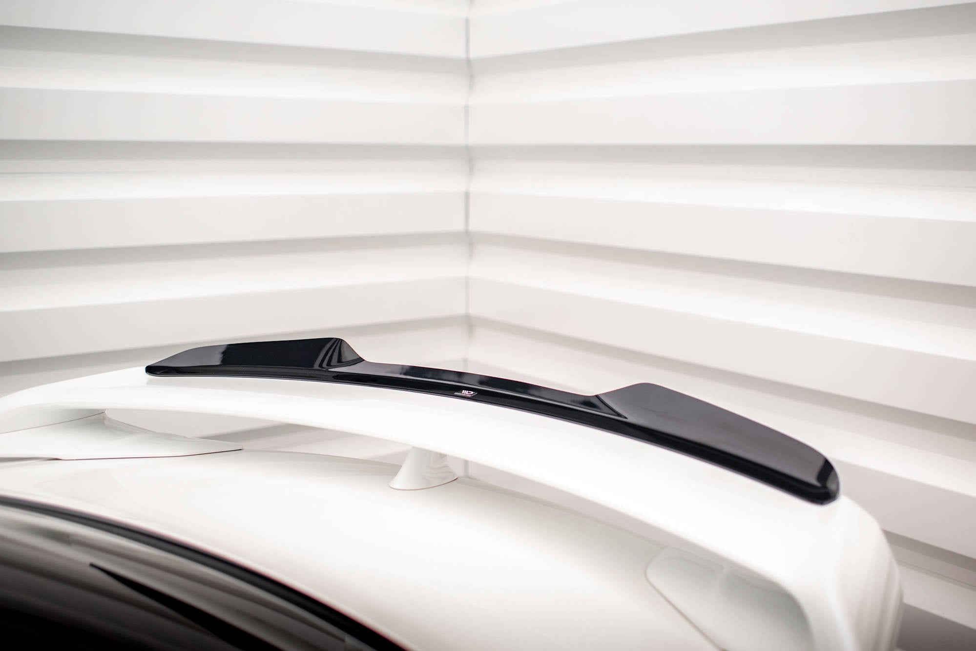 pol pl spoiler cap nissan gtr r35 facelift 16878 8.jpg pol pl spoiler cap nissan gtr r35 facelift 16878 8.jpg