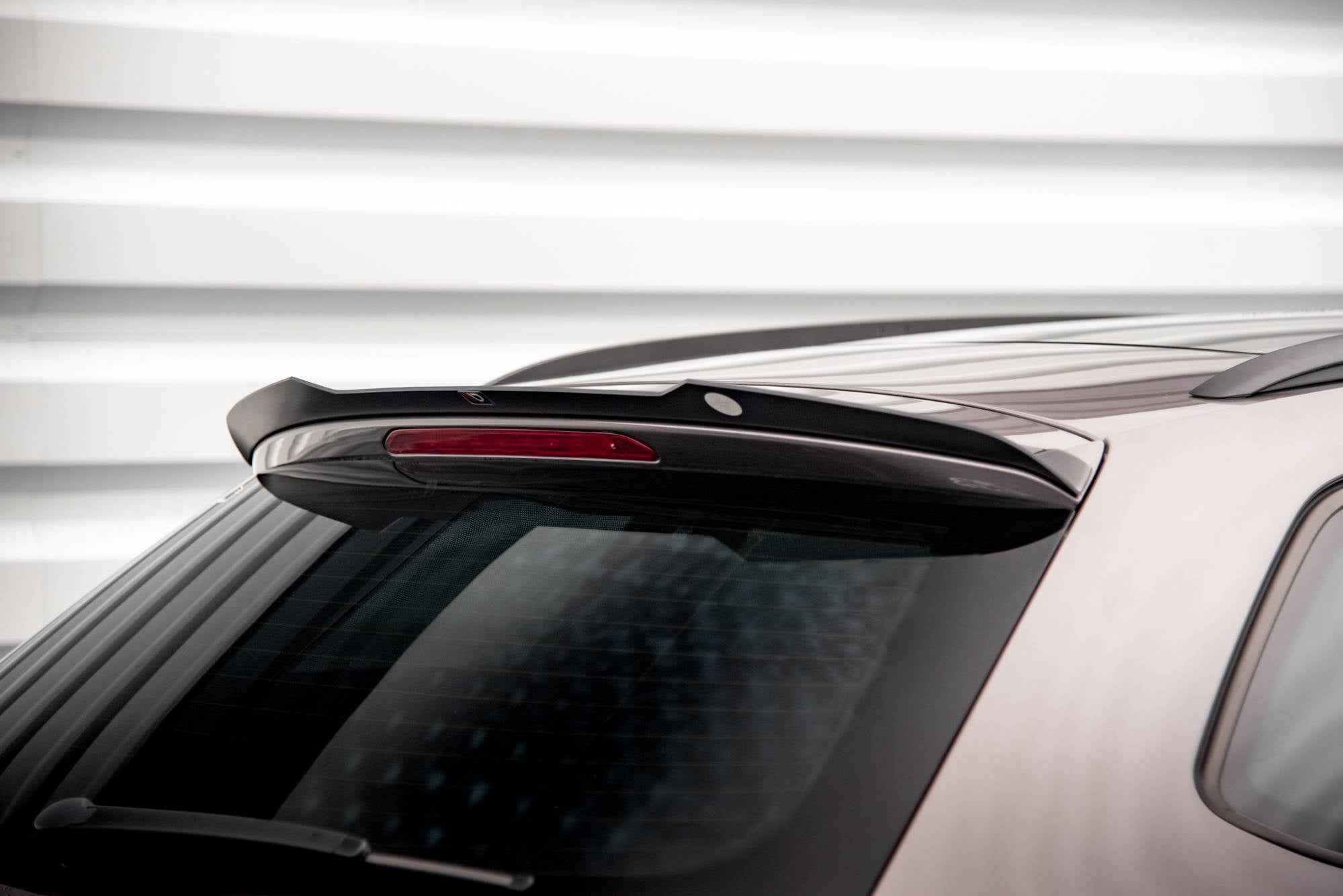pol pl spoiler cap seat leon fr sportstourer mk3 14202 8.jpg pol pl spoiler cap seat leon fr sportstourer mk3 14202 8.jpg