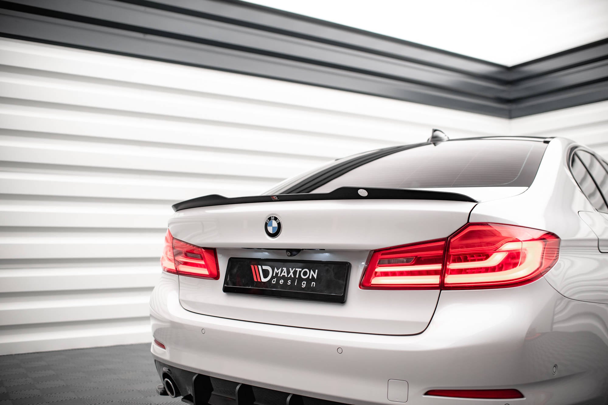 pol pl spoiler cap v 1 bmw 5 sedan g30 14625 6.jpg pol pl spoiler cap v 1 bmw 5 sedan g30 14625 6.jpg