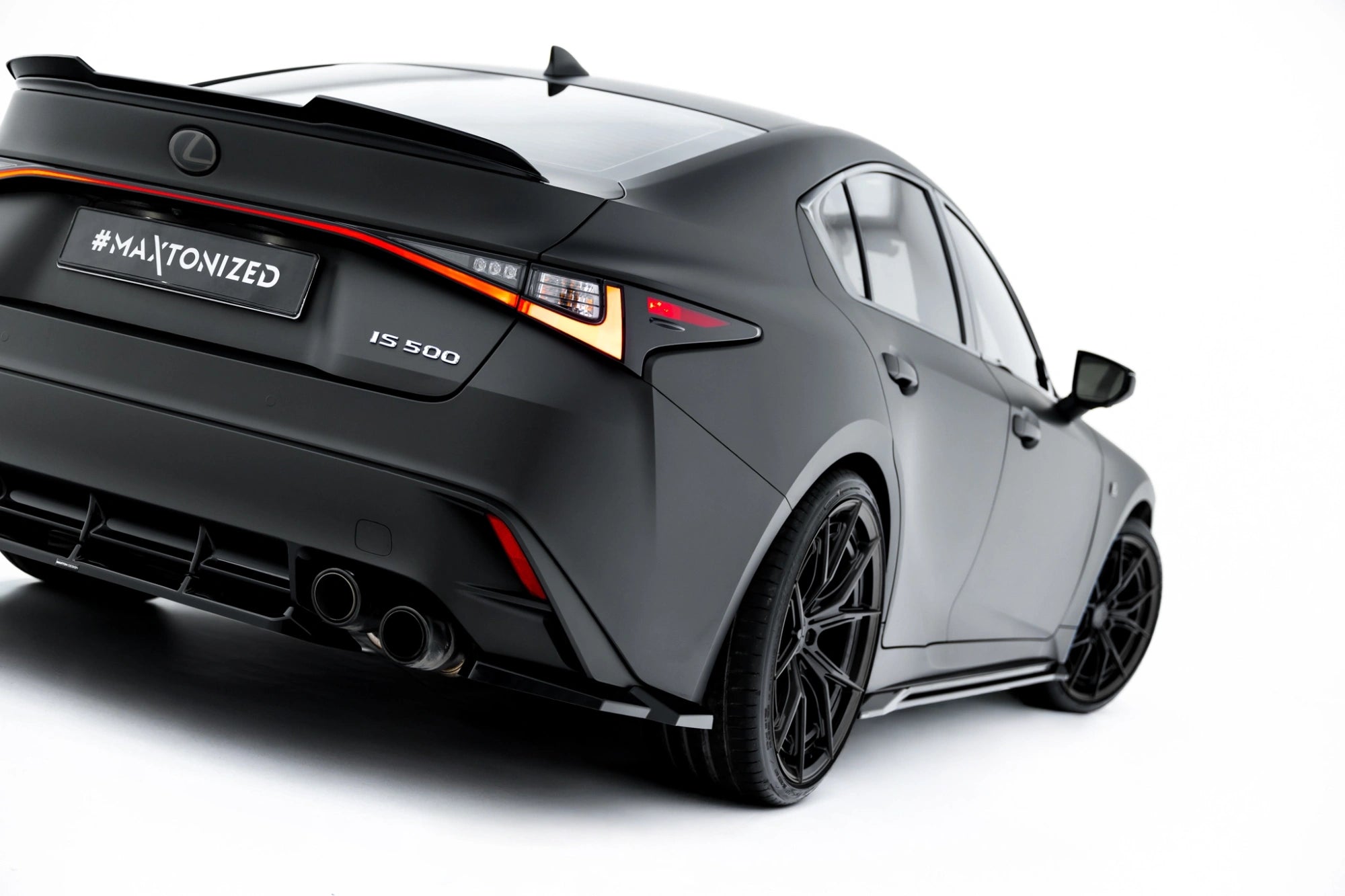 set of splitters suitable for lexus is 500 mk3 facelift 2 (xe30) set of splitters suitable for lexus is 500 mk3 facelift 2 (xe30)