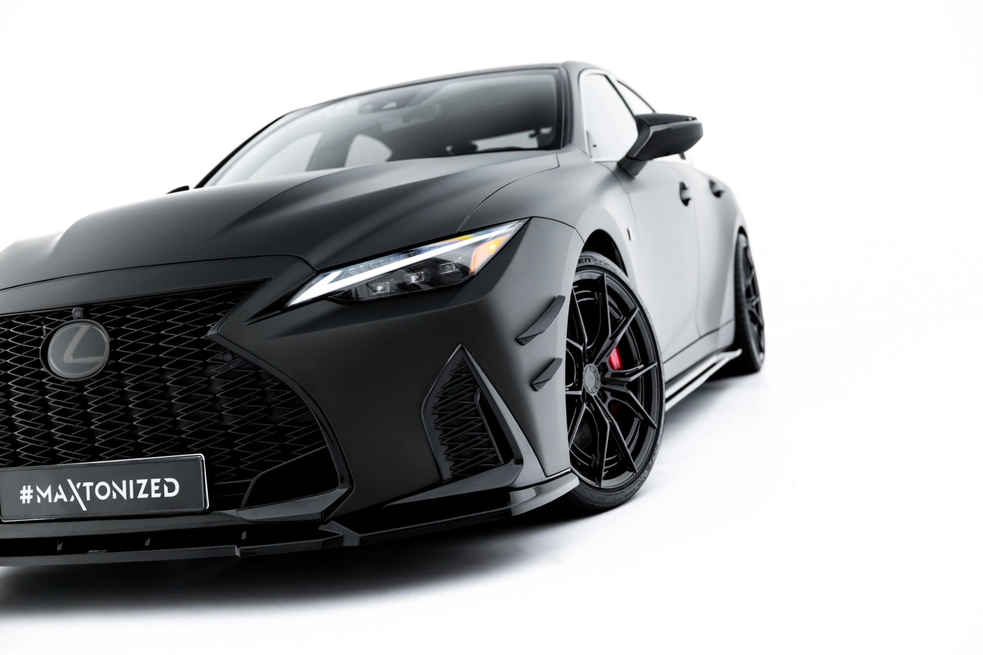 set of splitters suitable for lexus is 500 mk3 facelift 2 (xe30) set of splitters suitable for lexus is 500 mk3 facelift 2 (xe30)