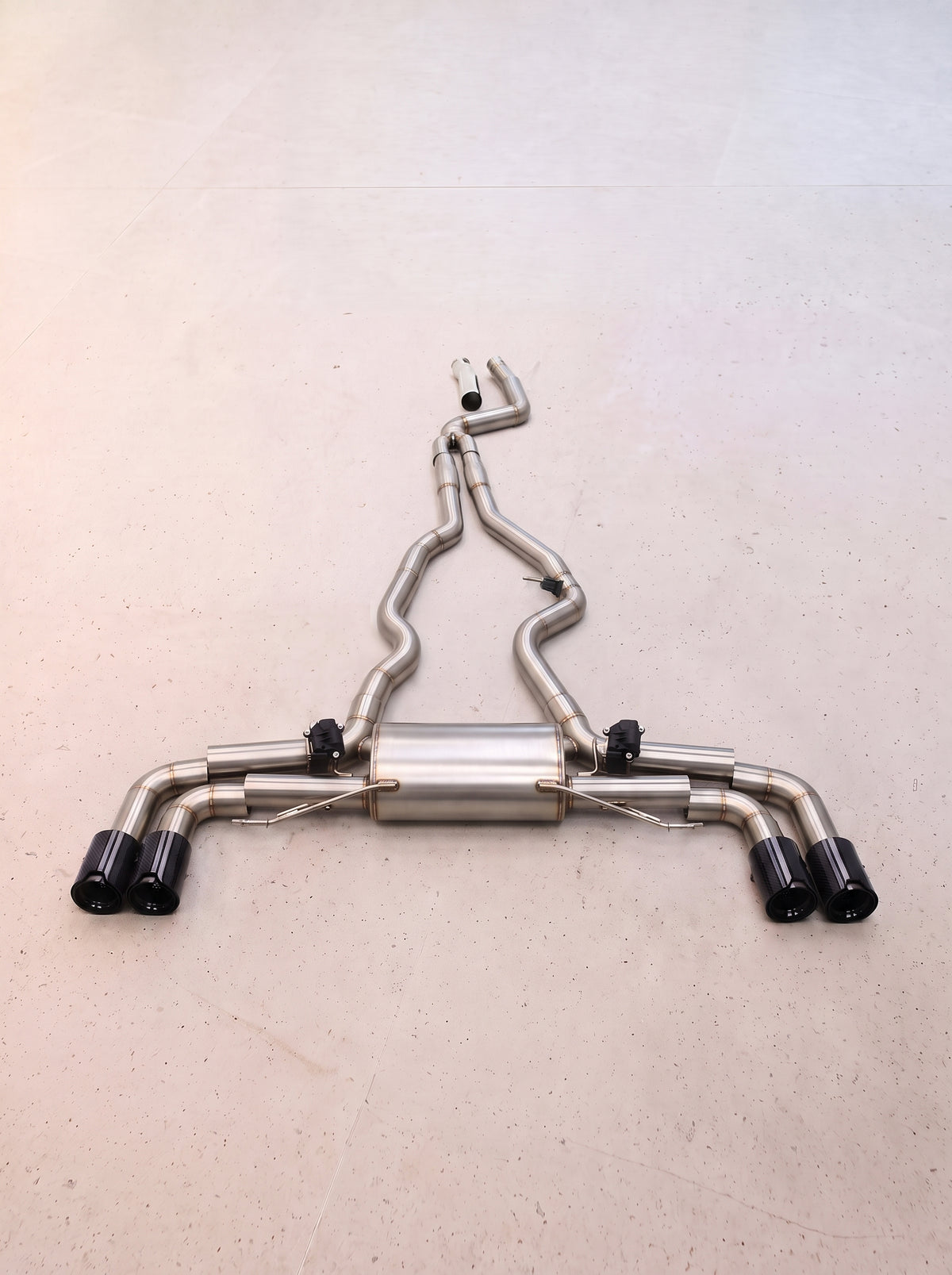výfukový systém s klapkami rog® — bmw m240i f22 3.0t (2017–2019) Výfukový systém s klapkami ROG® — BMW M240i F22 3.0T (2017–2019)
